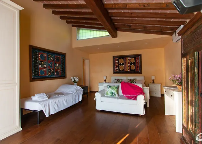 Il Castagno Country Camaione